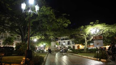 Investigan caso de estadounidense herida por agente del SPI en el Casco Antiguo