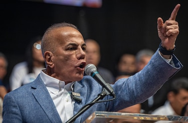 Candidato presidencial venezolano reitera llamado a negociar con el Gobierno ante comicios