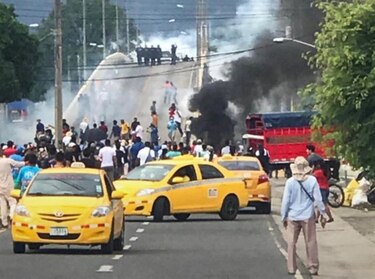 Camiones con mercancía circularon momentáneamente al despejarse la vía en Veraguas; Chiriquí alerta pérdidas por cierres