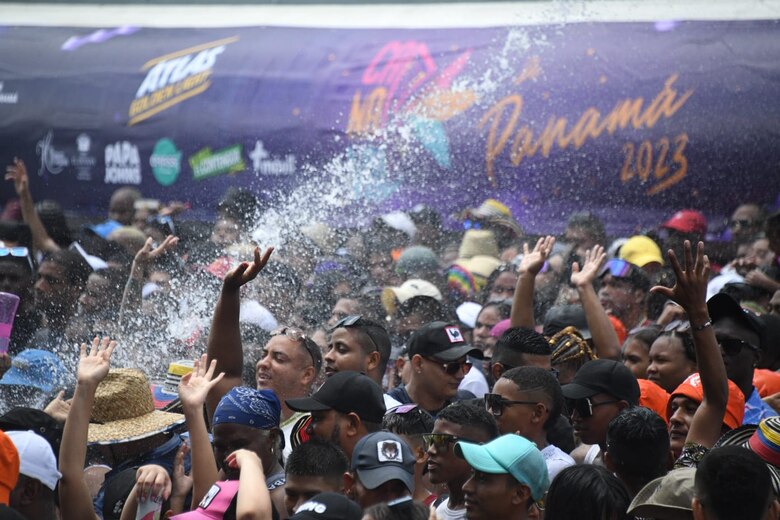 El carnaval en imágenes: así transcurrió el segundo día de fiesta