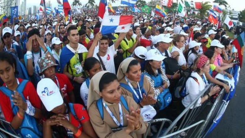 El papa Francisco ya vuela hacia Panamá