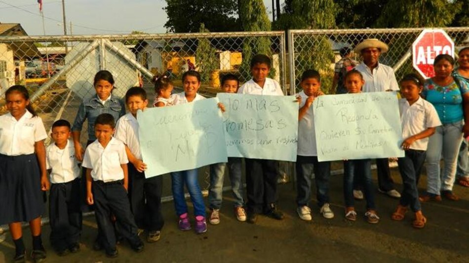 Moradores de La Redonda de Montijo se toman las instalaciones del MOP