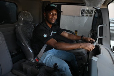 Empresas Carbone amplía su flota con unidades FOTON de Excel Panamá