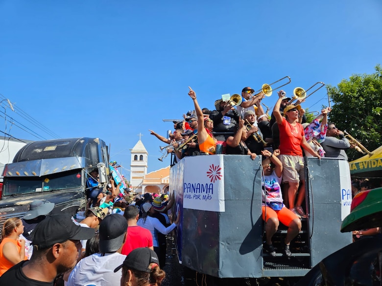 Santo Domingo de Las Tablas: escenario de los colores del Carnaval