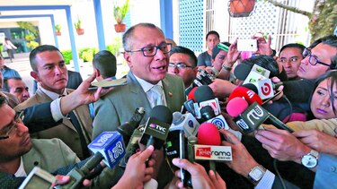 Comisión pide investigar al vicepresidente de Ecuador