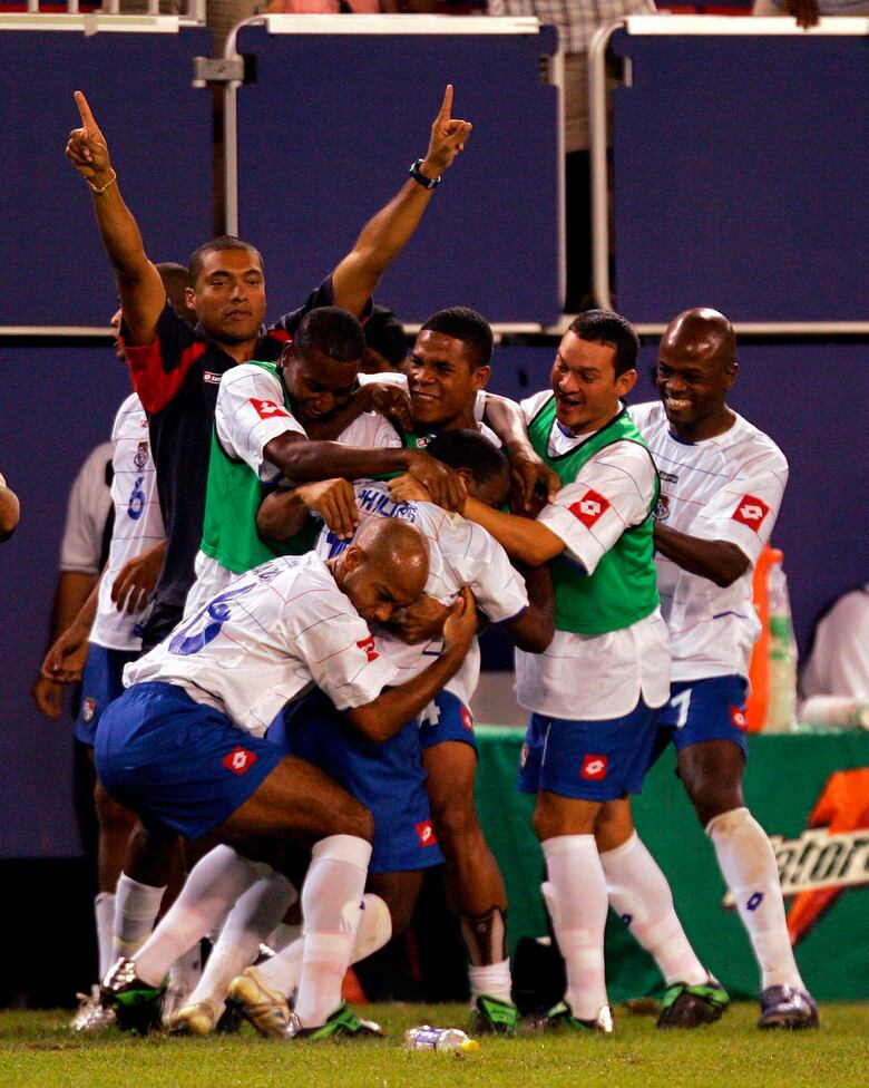 Julio Medina III y Ricardo Phillips: las leyendas que recuerdan la victoria sobre Colombia en la Copa Oro 2005