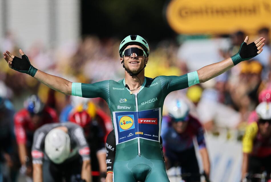 Tour de Francia: El ‘esprinter’ italiano Milan estrena su palmarés en el Tour, Pogacar sigue de líder
