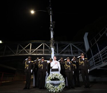 Mayer Mizrachi rinde homenaje a los mártires del 9 de enero en medio de controversia por decreto