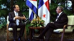 Presidente Varela sostiene encuentro con su homólogo Raúl Castro en Cuba