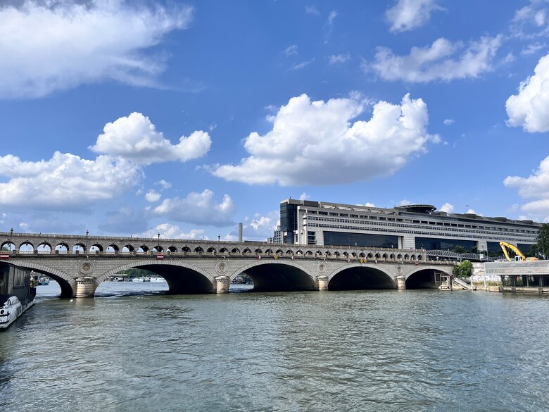 La batalla por limpiar el Sena y convertirlo en el balneario urbano de París