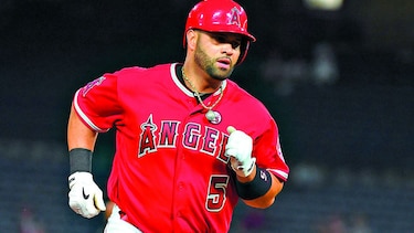 Pujols pasa a Sammy Sosa en la lista de jonrones