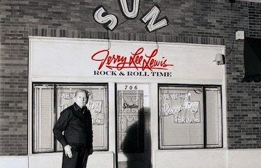 Muere a los 87 años Jerry Lee Lewis, emblemático pianista y cantante estadounidense de rock and roll