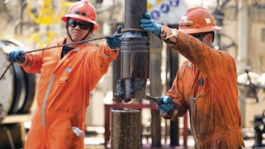 Países fuera de la OPEP aumentan bombeo de petróleo