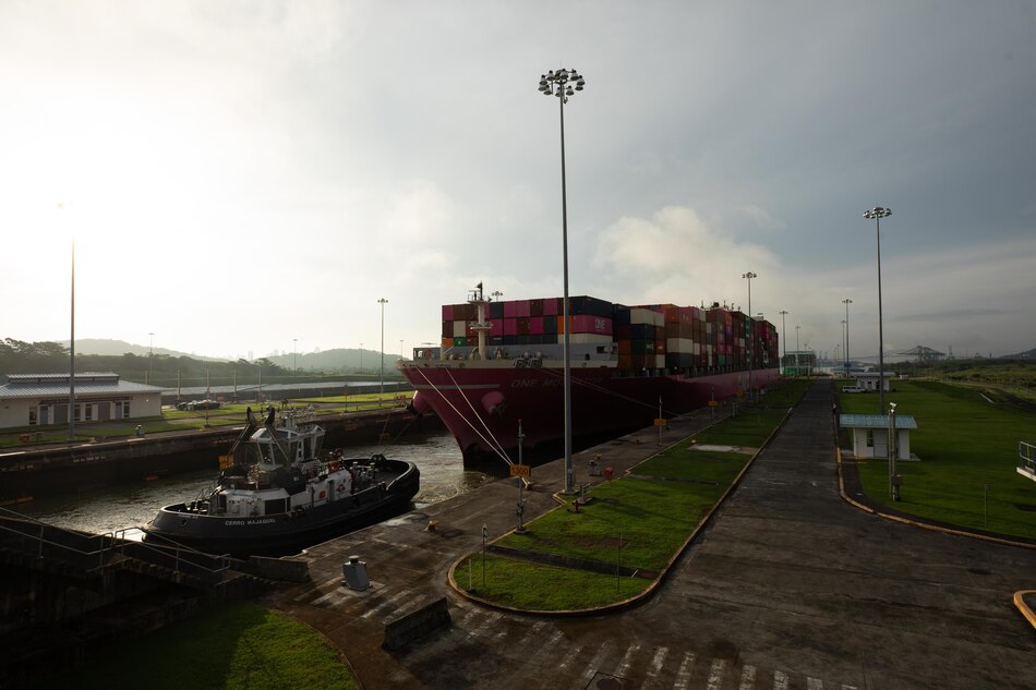 El Canal de Panamá redujo su deuda desde 2019 de 2,600 a 600 millones de dólares