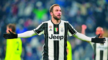 Higuaín enfrentará al odio de Nápoles