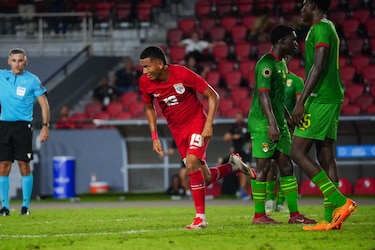 Goleada agridulce: Sub-17 de Panamá aplasta 8-0 a Granada, pero sufre la escalofriante lesión de Catuy