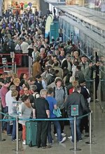 Sigue el caos en Europa