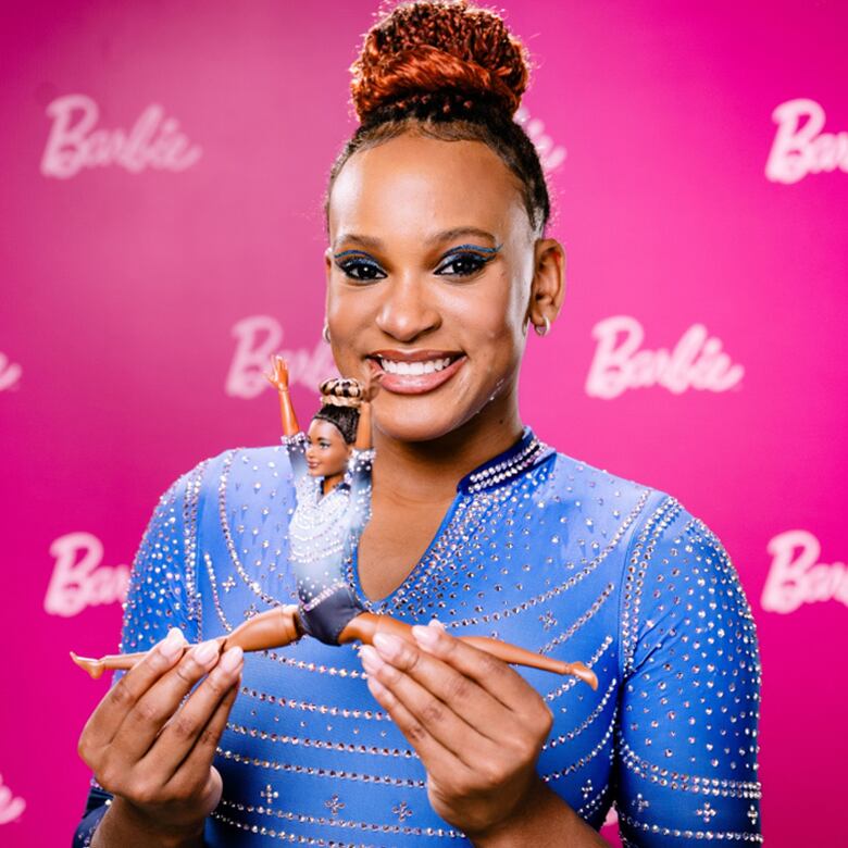 Así es la muñeca Barbie inspirada en la gimnasta brasileña Rebeca Andrade