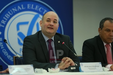 ¿Cuánto le tomará al TE resolver el tema de Martinelli?; la justicia electoral ‘es rápida’, dice el magistrado Alfredo Juncá