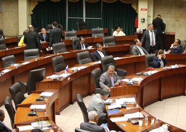 Diputados acumulan ausencias