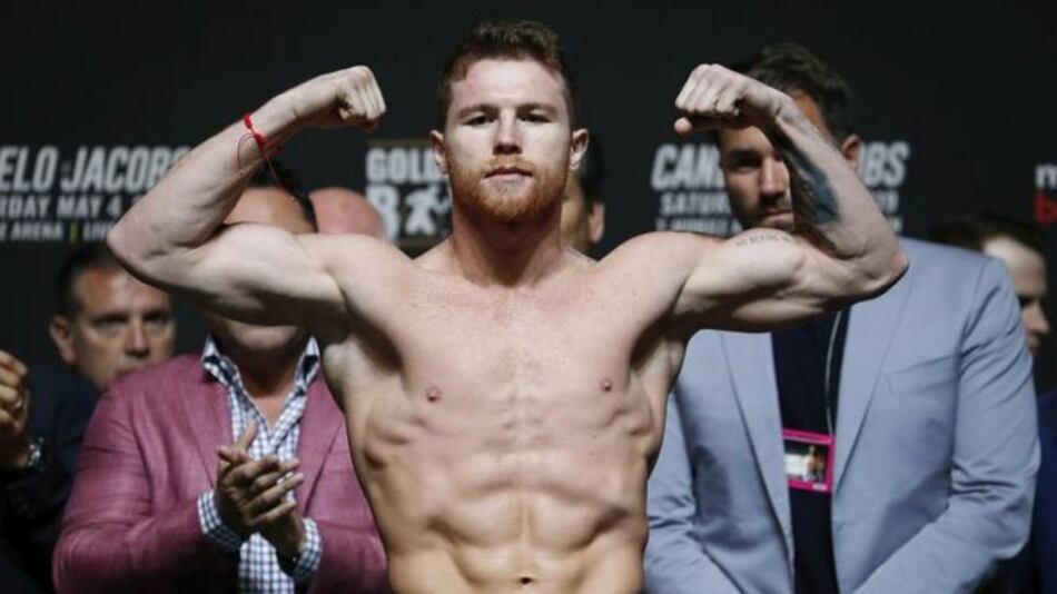 Canelo Álvarez trata de unificar títulos y sentimientos