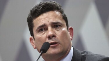 Juez en caso Lava Jato, vitoreado y aborrecido en Brasil