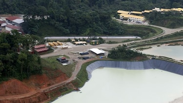 Ordenan secuestro de los activos de Petaquilla Gold