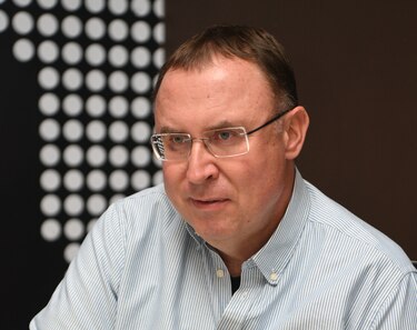 Jurista destaca la importancia de los medios tradicionales frente a las amenazas a la libertad de expresión