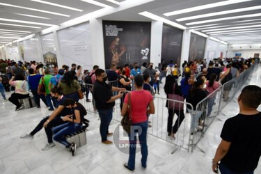 Aplican segunda dosis de AstraZeneca en Albrook Mall; la jornada en este punto se retomará este lunes