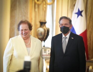 Siete embajadores presentan sus cartas credenciales ante el presidente Cortizo