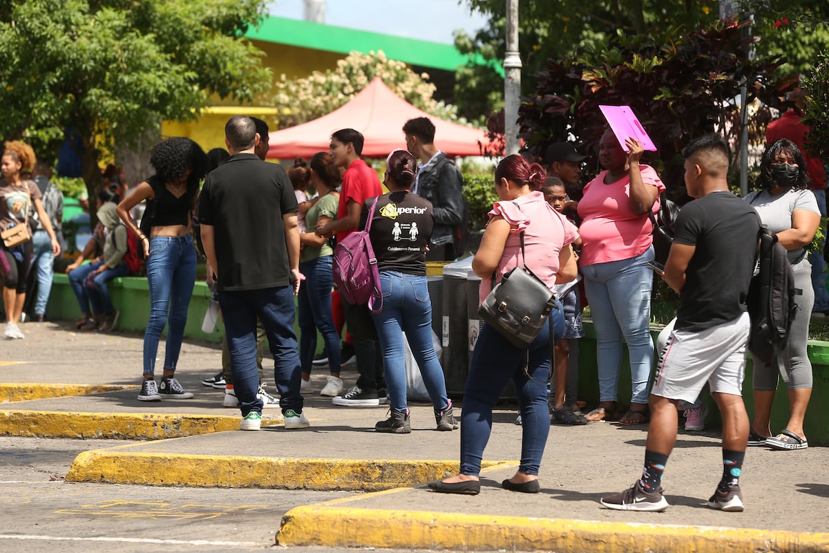 Clase media: a tres sueldos del abismo… o a tiempo de reconstruirse