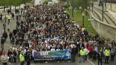 Hungría honra a víctimas del Holocausto