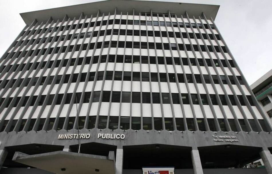 Prórroga para investigar compra de helicópteros