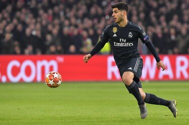 Vinicius, Asensio y el VAR salvan al Real Madrid en la Champions