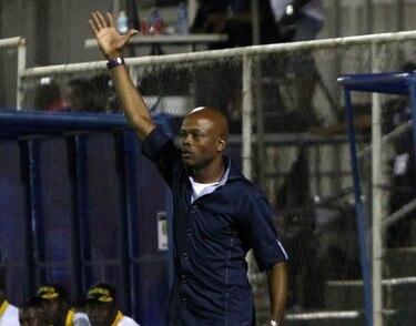 Jorge Dely Valdés es confirmado como nuevo técnico del Tauro FC