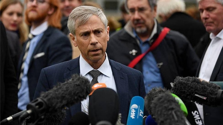 Quién es Barry Pollack, el abogado que representa a Maduro y defendió a Julian Assange en el caso WikiLeaks