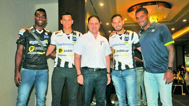 Capital Bank celebra Asamblea 2015