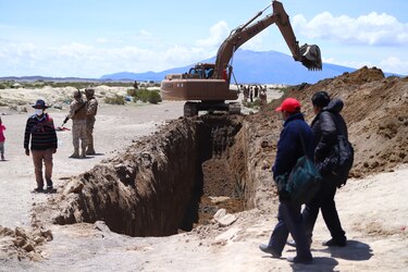 Chile ampliará zanja en frontera con Bolivia para frenar migración irregular