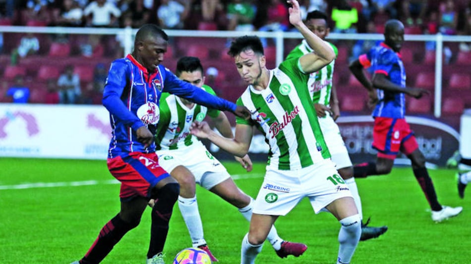 Taurinos lideran la Liga Panameña de Fútbol