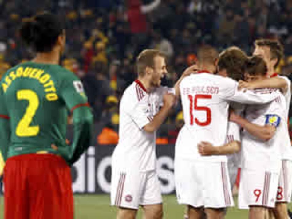 Dinamarca se impuso 2-1 sobre Camerún