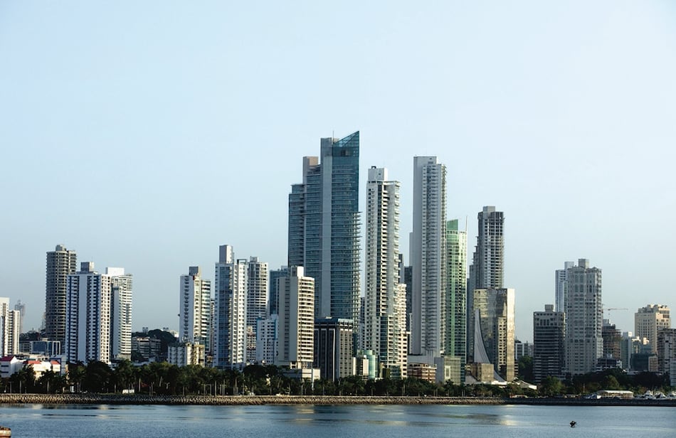 Destacan falta de eficacia en lucha contra el lavado