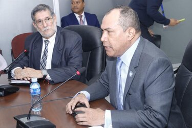 Múltiples postulaciones: el rostro de la ambición política para las elecciones