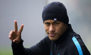 Neymar vuelve a convocatoria de Brasil para eliminatorias