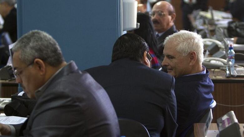 Martinelli sale de Guatemala; su avión se dirige a Florida