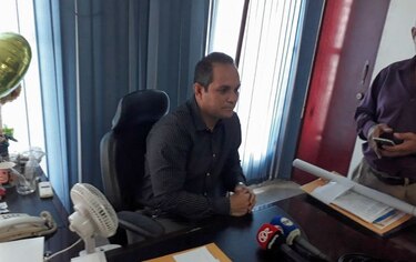 Alcalde encargado aclara que Municipio de Los Santos opera con normalidad