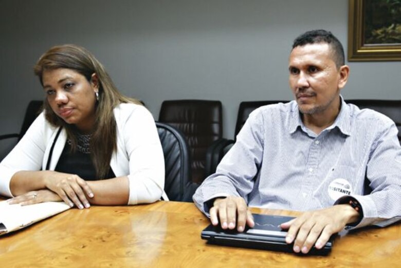 Versiones del presidente y los expulsados de Cacsa chocan