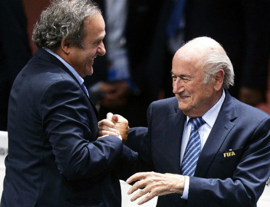 Blatter sale en defensa de Platini y lo califica de 'hombre honesto'