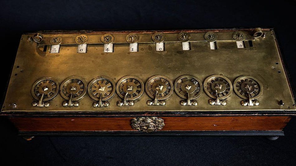 Qué es la pascalina, "el primer intento de sustituir la mente humana por una máquina"