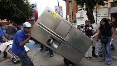Proponen ley para que comerciantes no puedan remitir a consumidores a los fabricantes por garantías
