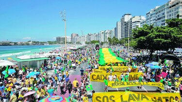 Miles exigen investigar a políticos